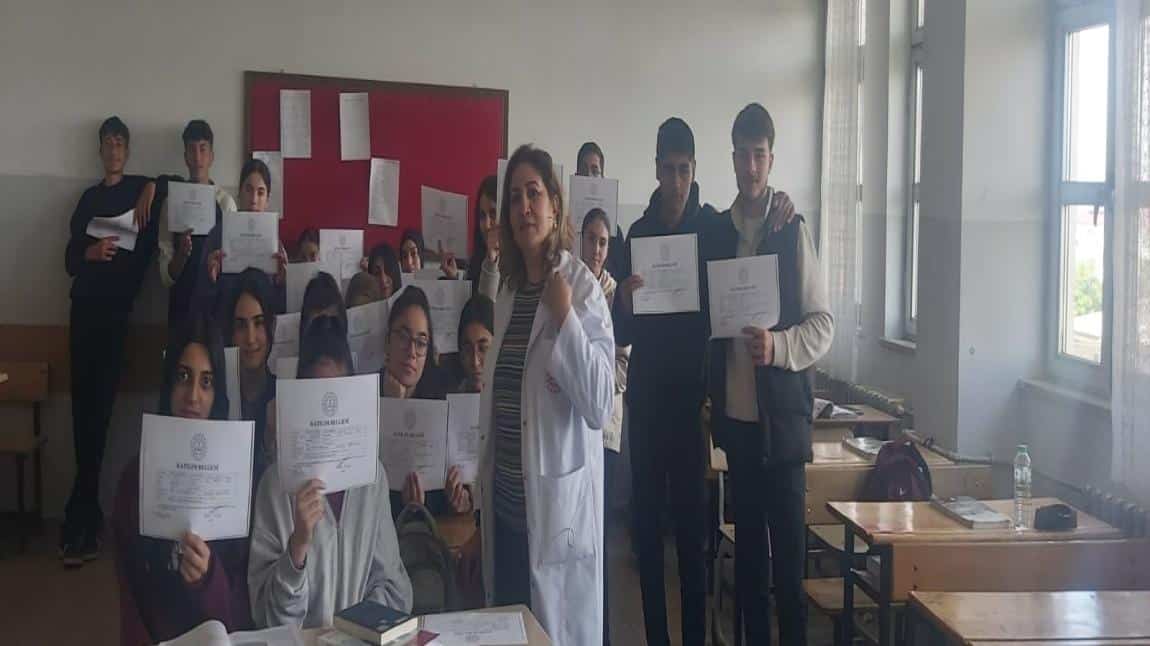 11. SINIF ÖĞRENCİLERİNE YÖNELİK TEMEL İŞ SAĞLIĞI VE GÜVENLİĞİ EĞİTİMİ VERİLDİ